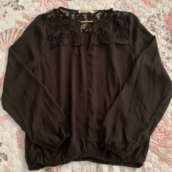 Liberty Love Tops - NWOT Black Lace Elastic Waist Blouse